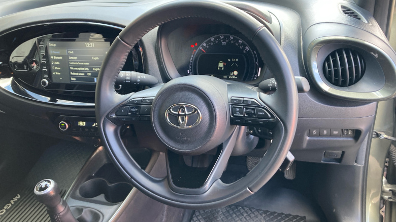 Toyota Aygo X 1.0 VVT-i Edge 5dr Petrol Hatchback